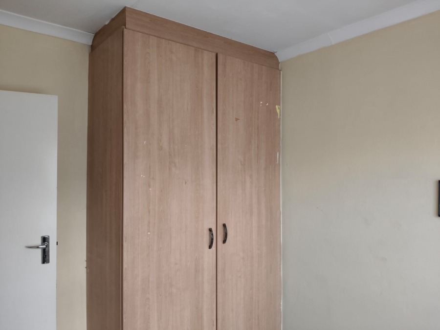 3 Bedroom Property for Sale in Clayville Gauteng