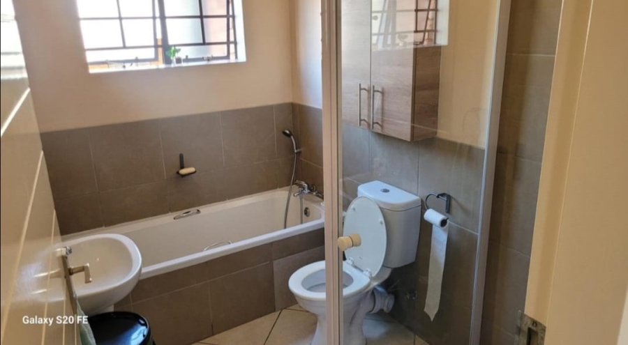 To Let 2 Bedroom Property for Rent in Sagewood Gauteng
