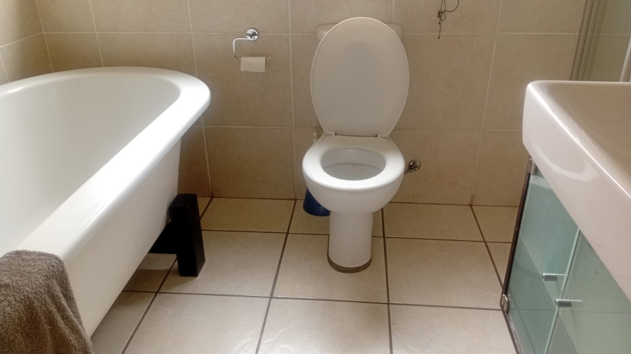 To Let 2 Bedroom Property for Rent in Sunninghill Gauteng