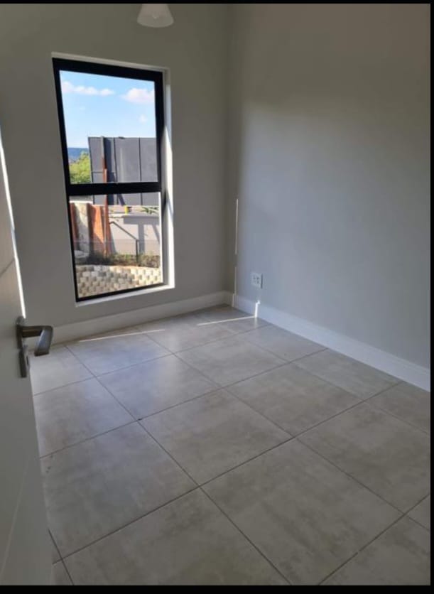 To Let 3 Bedroom Property for Rent in Waterfall Gauteng