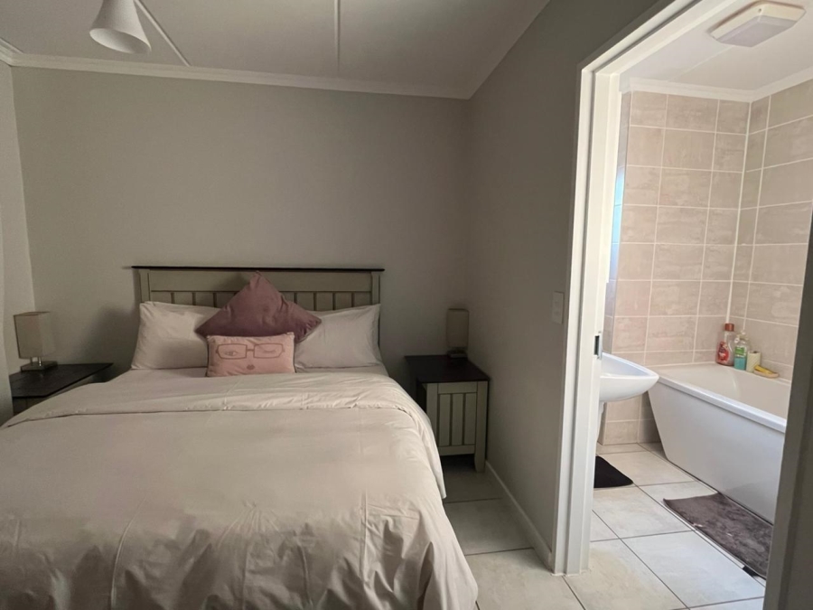 To Let 2 Bedroom Property for Rent in Witfield Gauteng