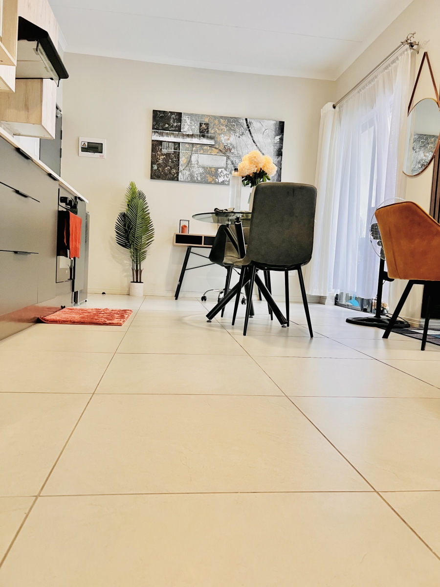 1 Bedroom Property for Sale in Carlswald Gauteng