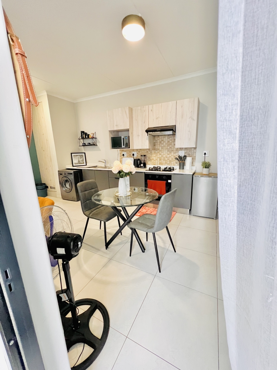1 Bedroom Property for Sale in Carlswald Gauteng