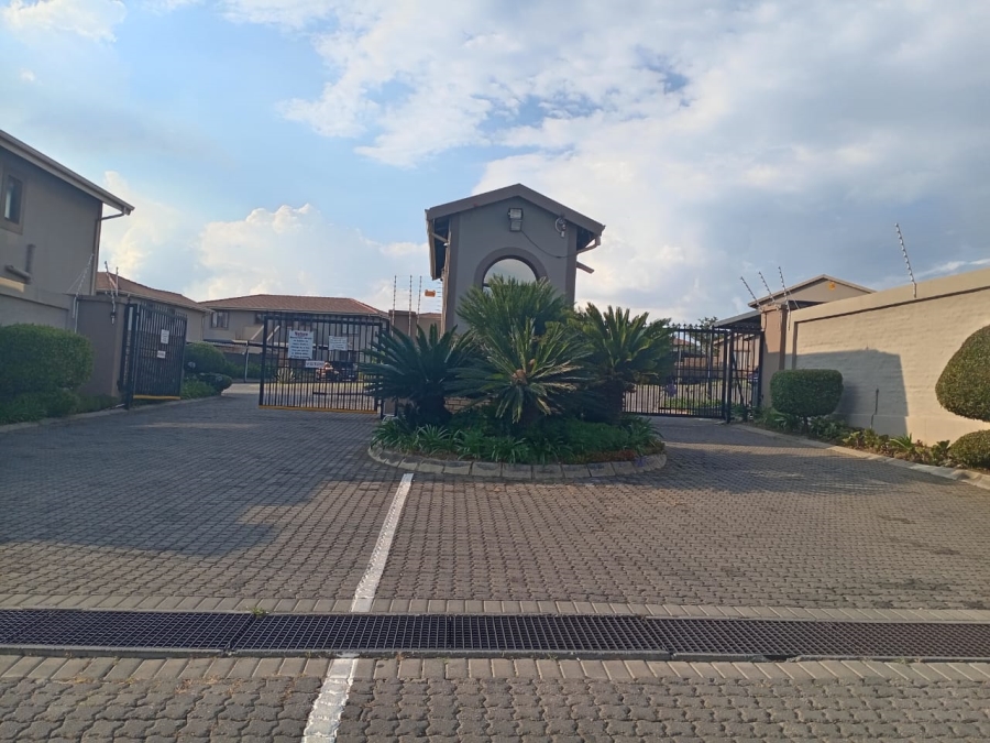 To Let 2 Bedroom Property for Rent in Carlswald Gauteng