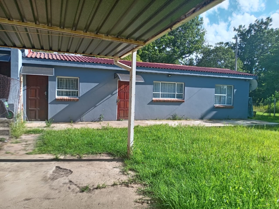To Let 2 Bedroom Property for Rent in Glen Austin Gauteng