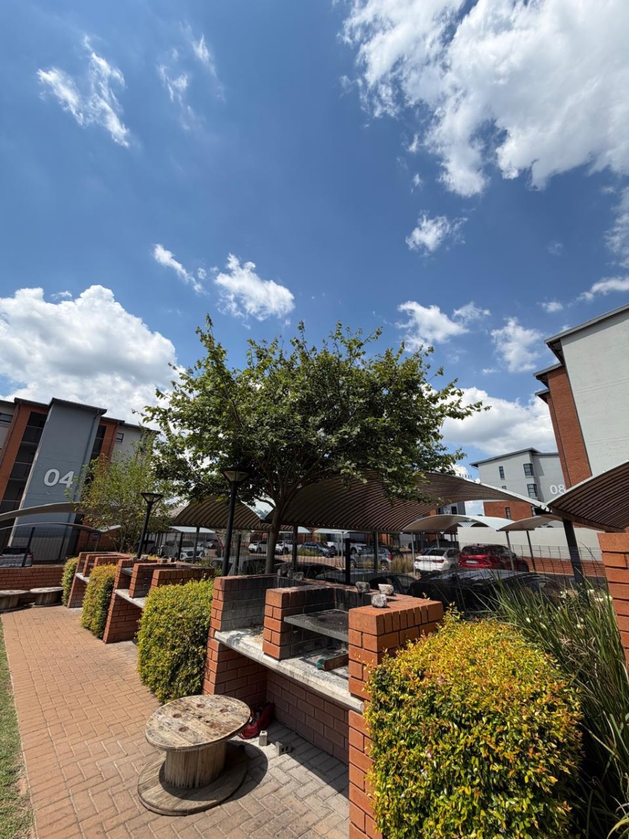 3 Bedroom Property for Sale in Glen Marais Gauteng