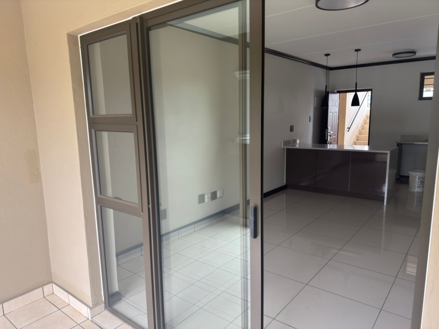To Let 1 Bedroom Property for Rent in Blue Hills Gauteng