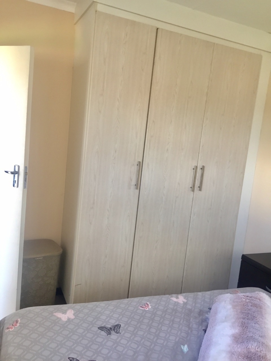 To Let 2 Bedroom Property for Rent in Noordwyk Gauteng
