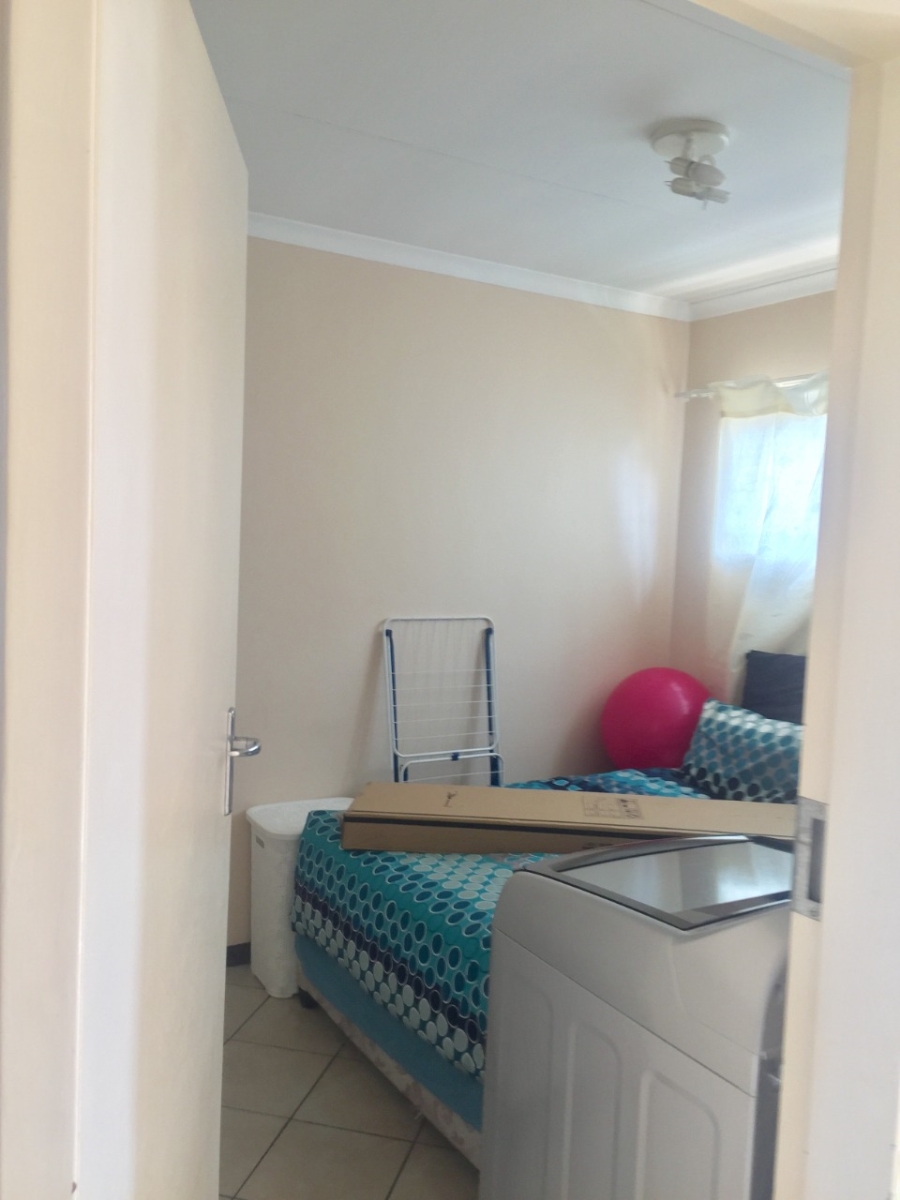 To Let 2 Bedroom Property for Rent in Noordwyk Gauteng