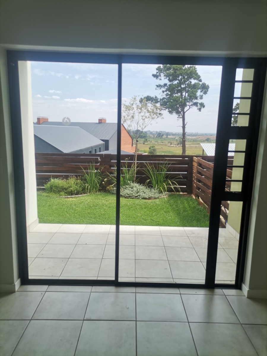 To Let 2 Bedroom Property for Rent in Witfield Gauteng