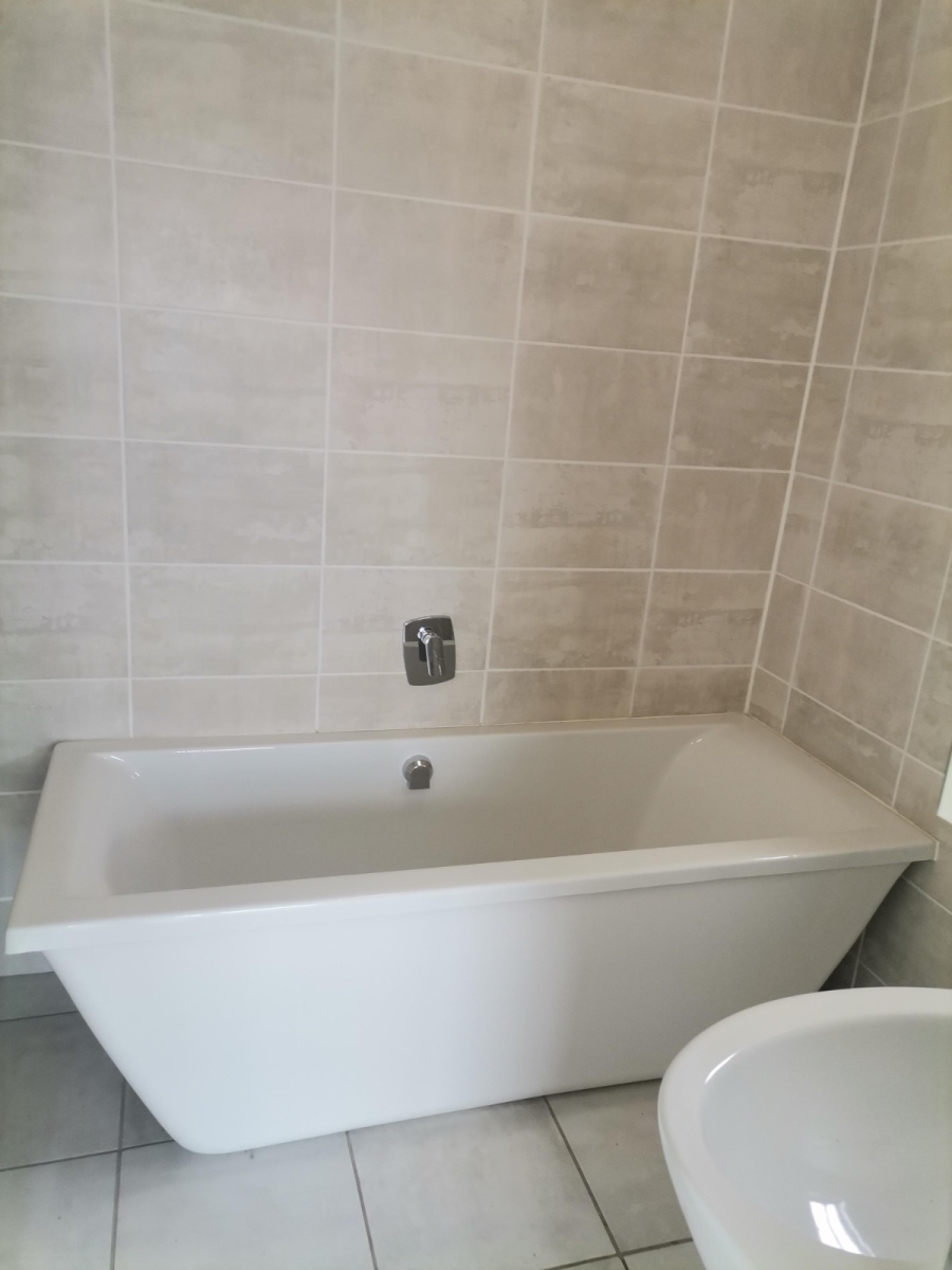To Let 2 Bedroom Property for Rent in Witfield Gauteng