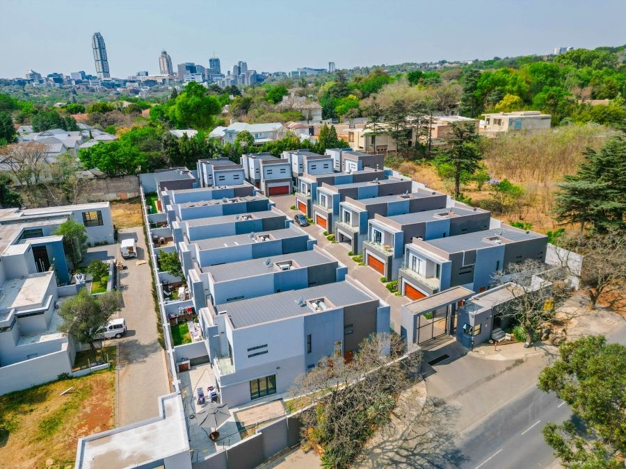 3 Bedroom Property for Sale in Hurlingham Gauteng