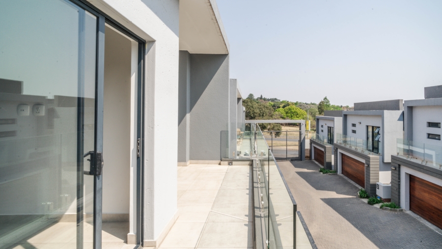 3 Bedroom Property for Sale in Hurlingham Gauteng