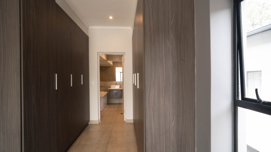 3 Bedroom Property for Sale in Hurlingham Gauteng