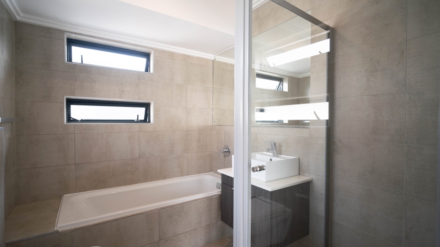 3 Bedroom Property for Sale in Hurlingham Gauteng