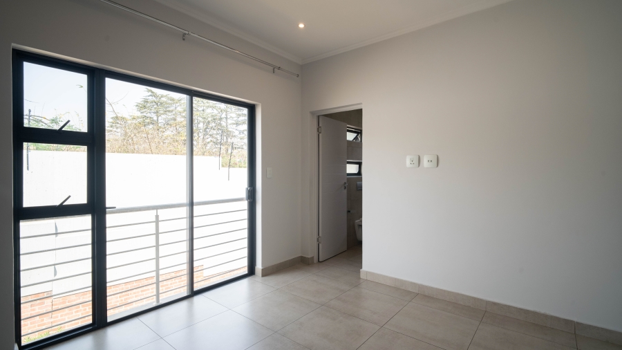 3 Bedroom Property for Sale in Hurlingham Gauteng