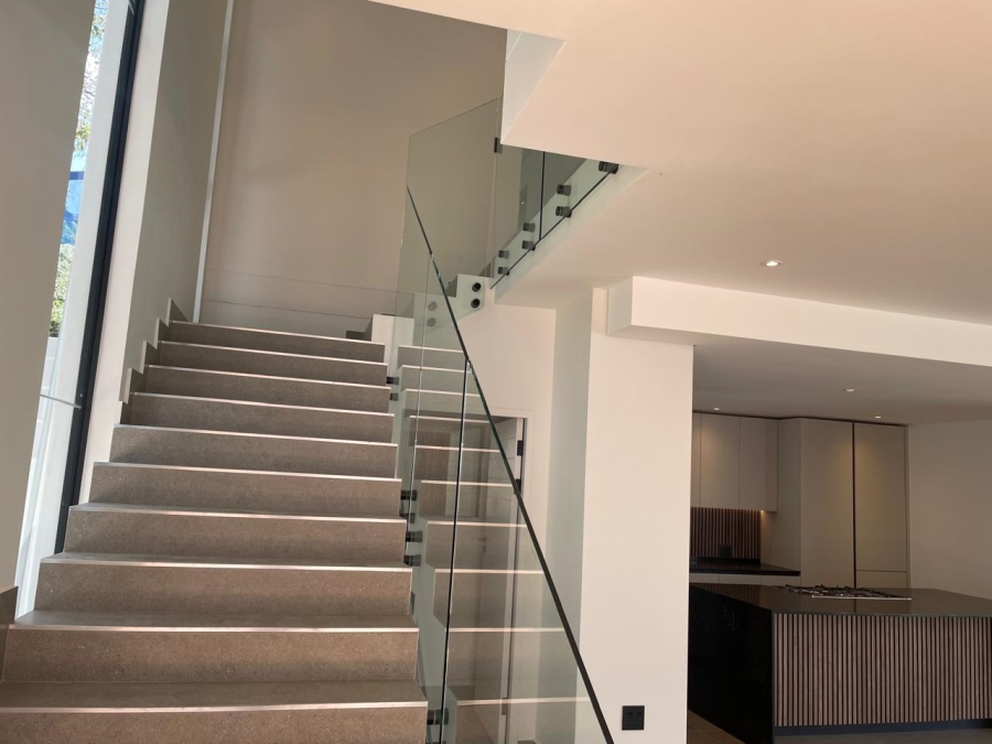 To Let 4 Bedroom Property for Rent in Bryanston Gauteng