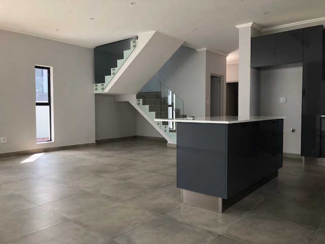 3 Bedroom Property for Sale in Hurlingham Gauteng