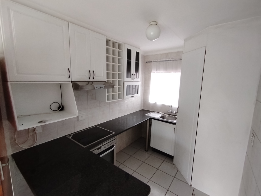 2 Bedroom Property for Sale in Farrarmere Gauteng