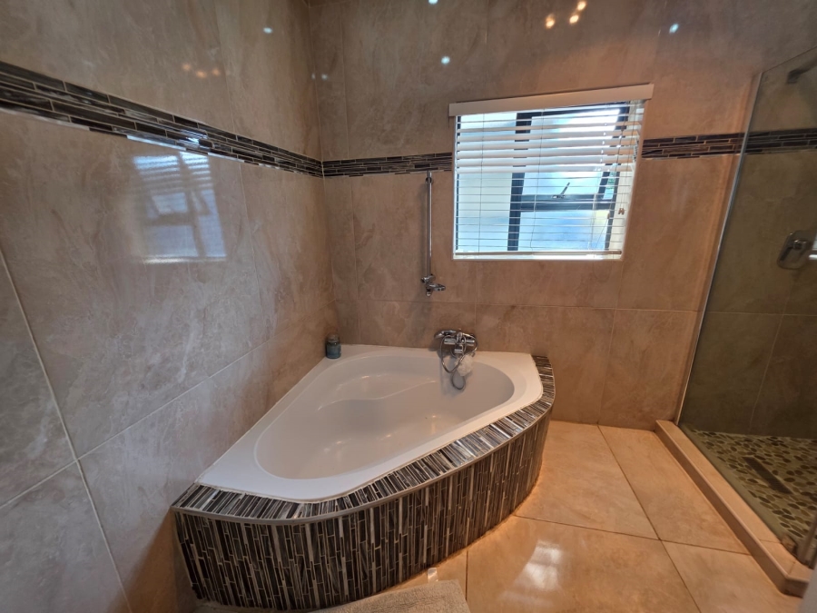 4 Bedroom Property for Sale in Rynfield Gauteng