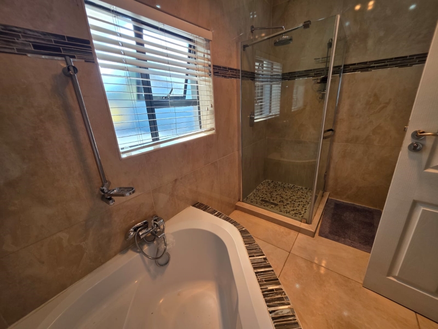 4 Bedroom Property for Sale in Rynfield Gauteng