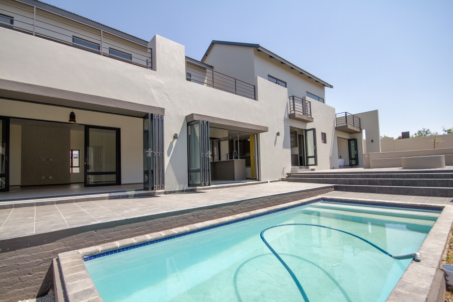 To Let 4 Bedroom Property for Rent in Waterfall Country Estate Gauteng