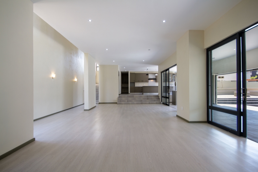 To Let 4 Bedroom Property for Rent in Waterfall Country Estate Gauteng