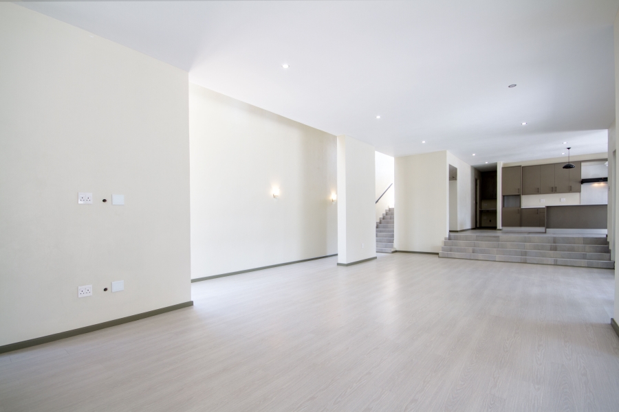 To Let 4 Bedroom Property for Rent in Waterfall Country Estate Gauteng