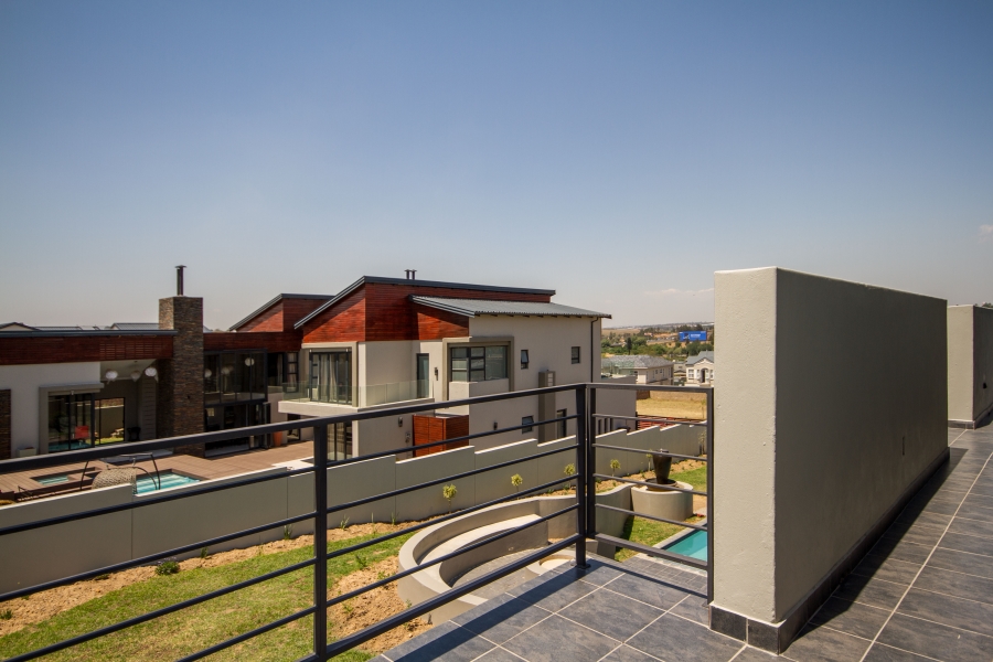 To Let 4 Bedroom Property for Rent in Waterfall Country Estate Gauteng