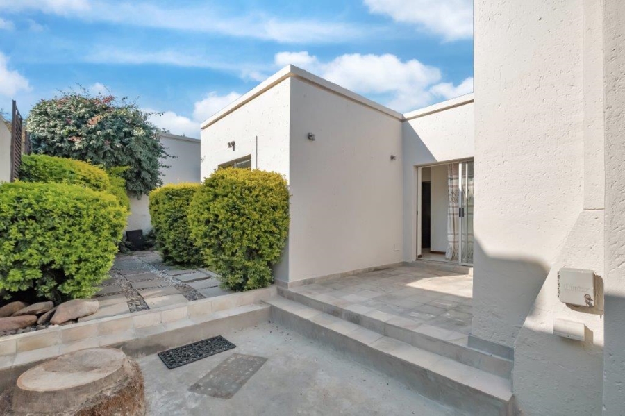 To Let 2 Bedroom Property for Rent in Morningside Gauteng