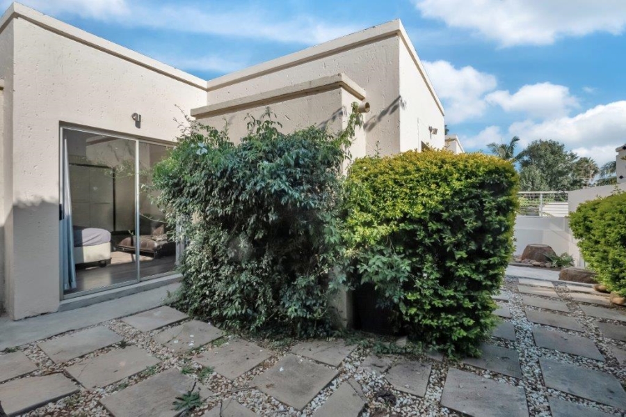 To Let 2 Bedroom Property for Rent in Morningside Gauteng