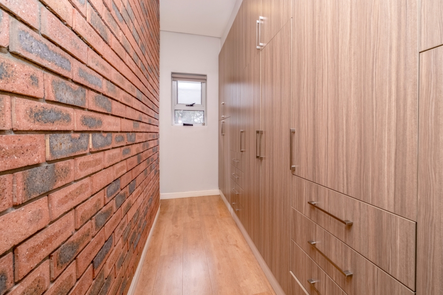 3 Bedroom Property for Sale in Bryanston Gauteng