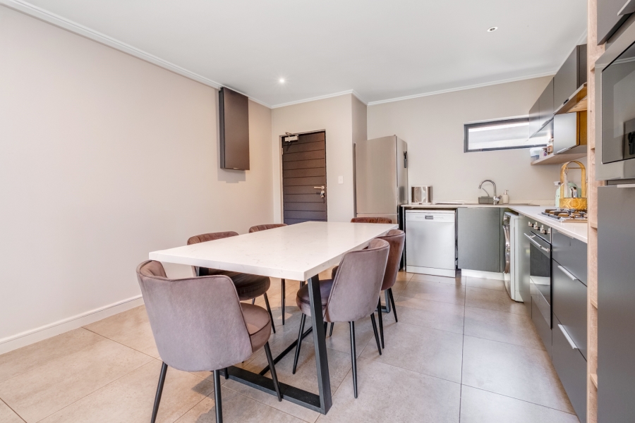 2 Bedroom Property for Sale in Bryanston Gauteng