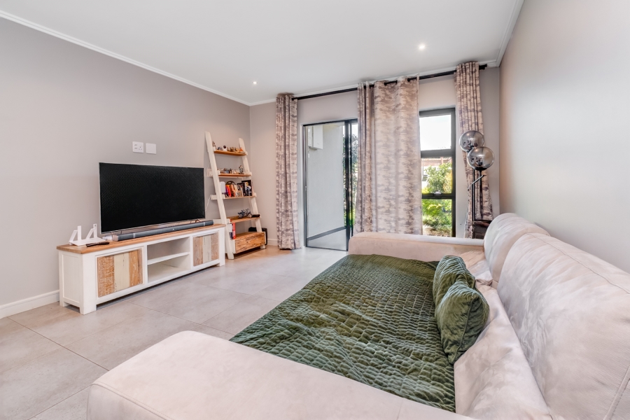 2 Bedroom Property for Sale in Bryanston Gauteng