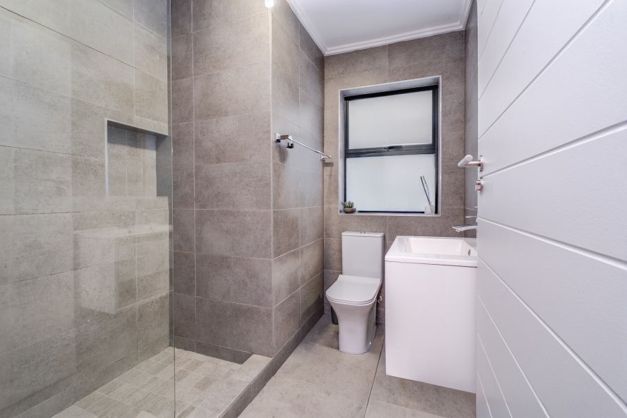 2 Bedroom Property for Sale in Bryanston Gauteng