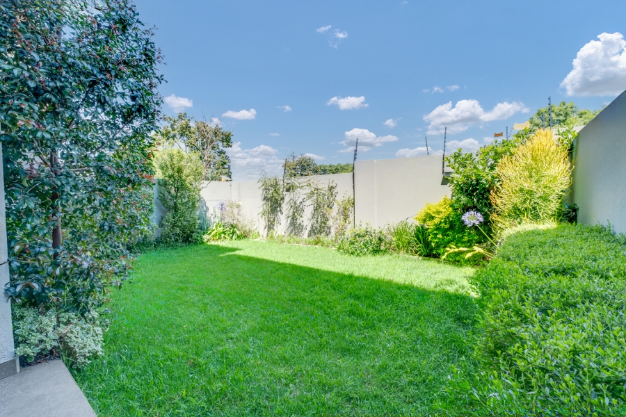 2 Bedroom Property for Sale in Bryanston Gauteng