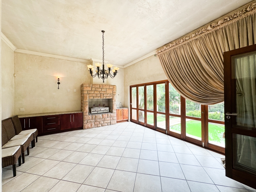 3 Bedroom Property for Sale in Eldoraigne Gauteng