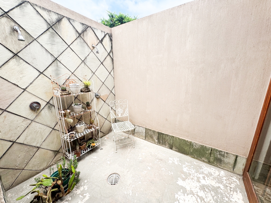 3 Bedroom Property for Sale in Eldoraigne Gauteng