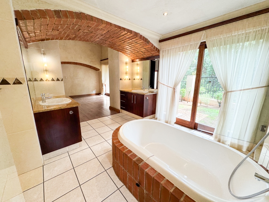 3 Bedroom Property for Sale in Eldoraigne Gauteng