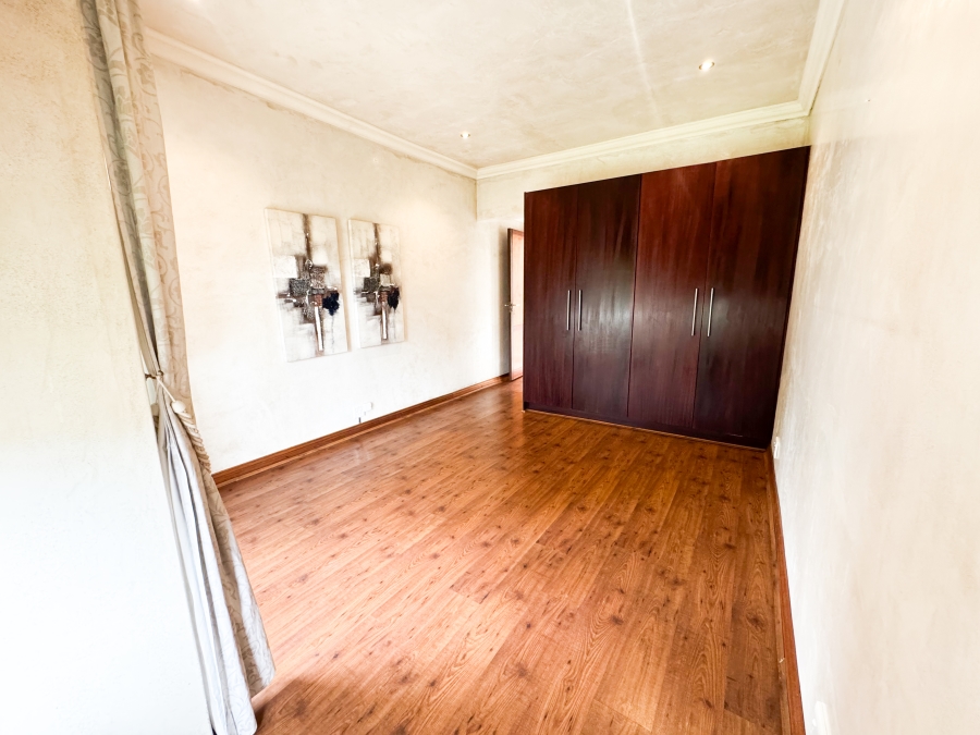 3 Bedroom Property for Sale in Eldoraigne Gauteng