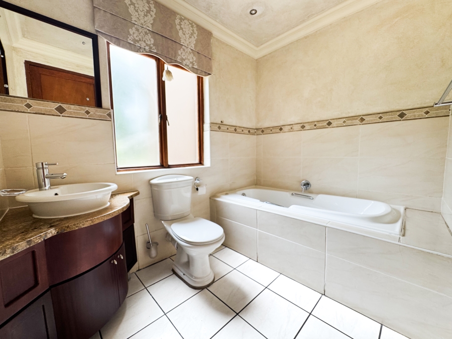 3 Bedroom Property for Sale in Eldoraigne Gauteng