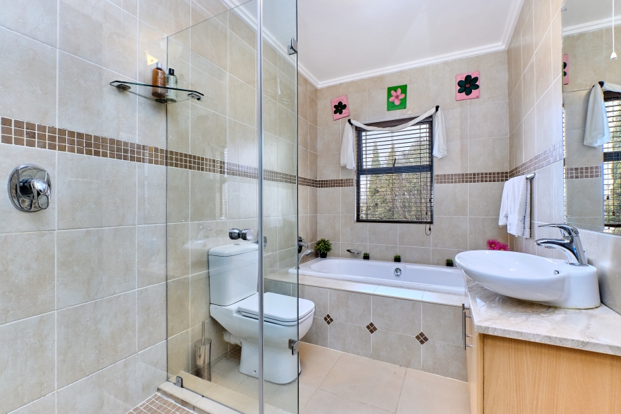 To Let 4 Bedroom Property for Rent in Kyalami Glen Estate Gauteng