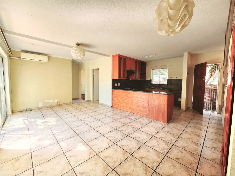 3 Bedroom Property for Sale in Wilgeheuwel Gauteng