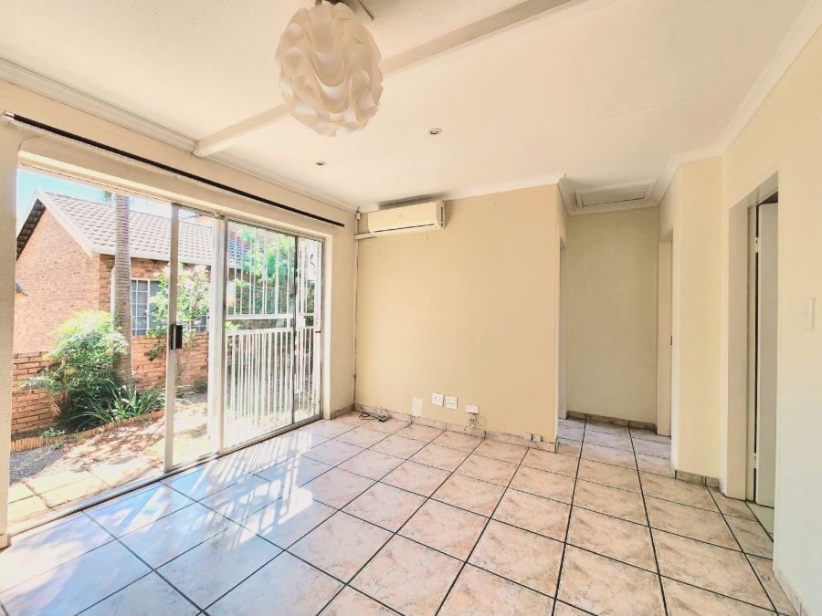 3 Bedroom Property for Sale in Wilgeheuwel Gauteng