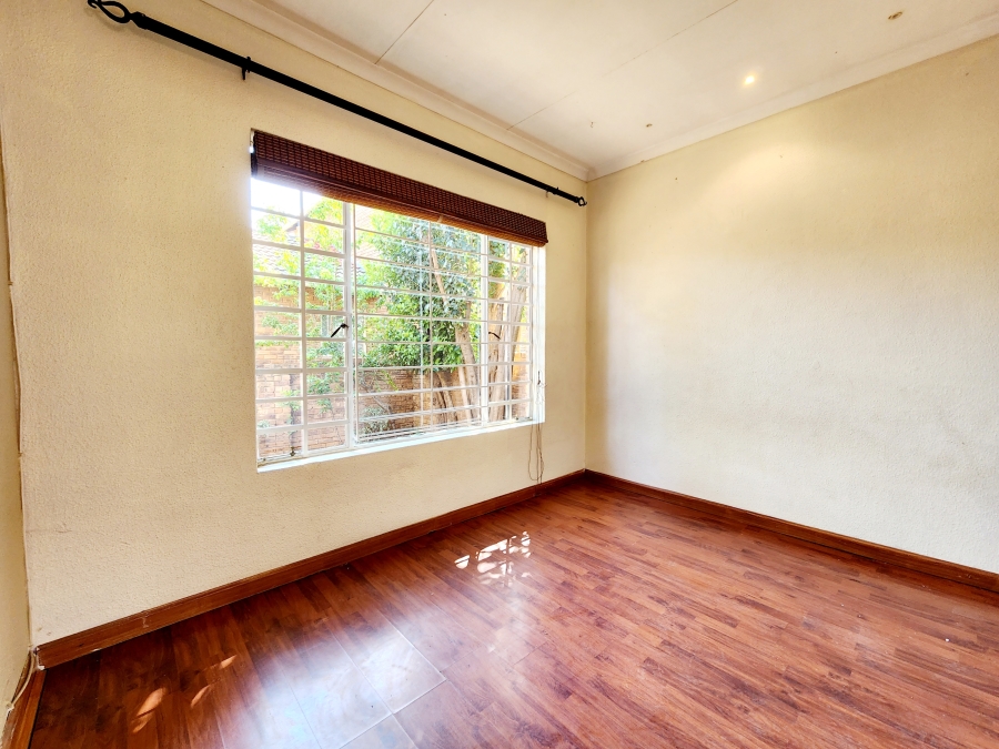 3 Bedroom Property for Sale in Wilgeheuwel Gauteng