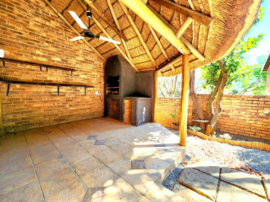 3 Bedroom Property for Sale in Wilgeheuwel Gauteng