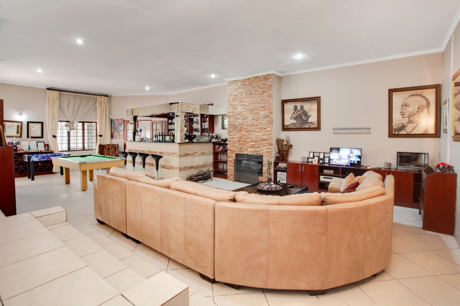 4 Bedroom Property for Sale in Paulshof Gauteng