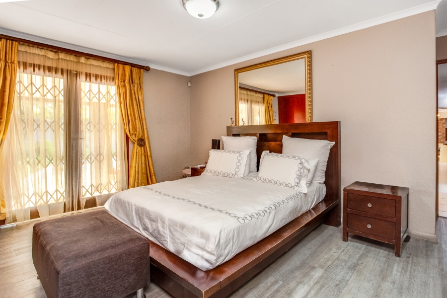 4 Bedroom Property for Sale in Paulshof Gauteng