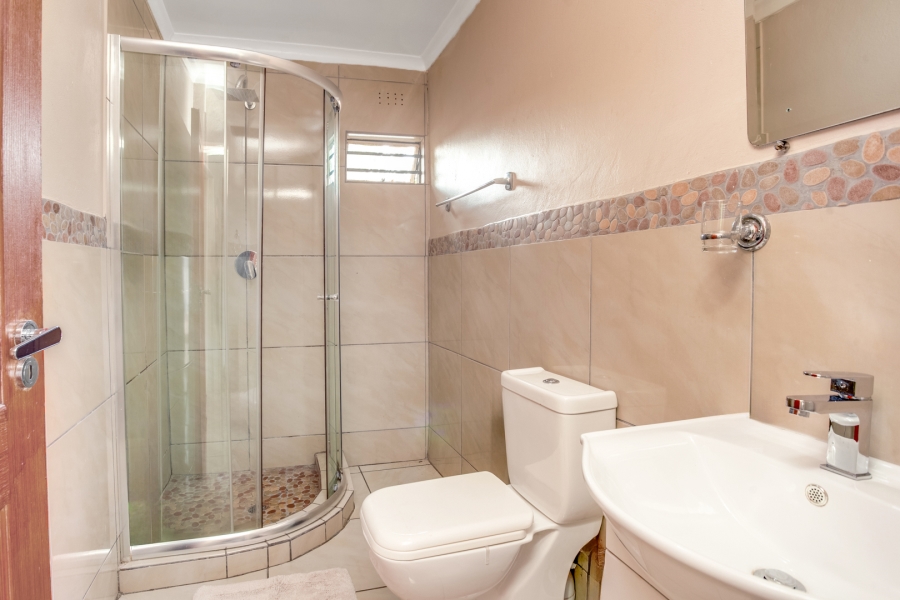 4 Bedroom Property for Sale in Paulshof Gauteng