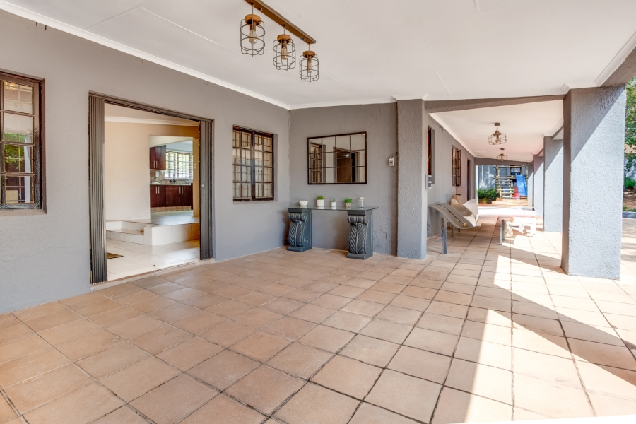 4 Bedroom Property for Sale in Paulshof Gauteng